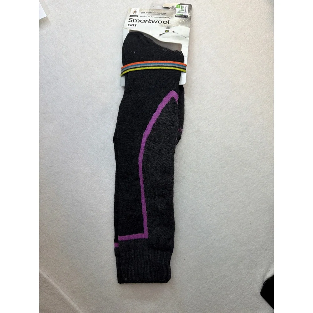Smartwool Women's Ski Full Cushion Over The Calf Socks Merino Medium NWT